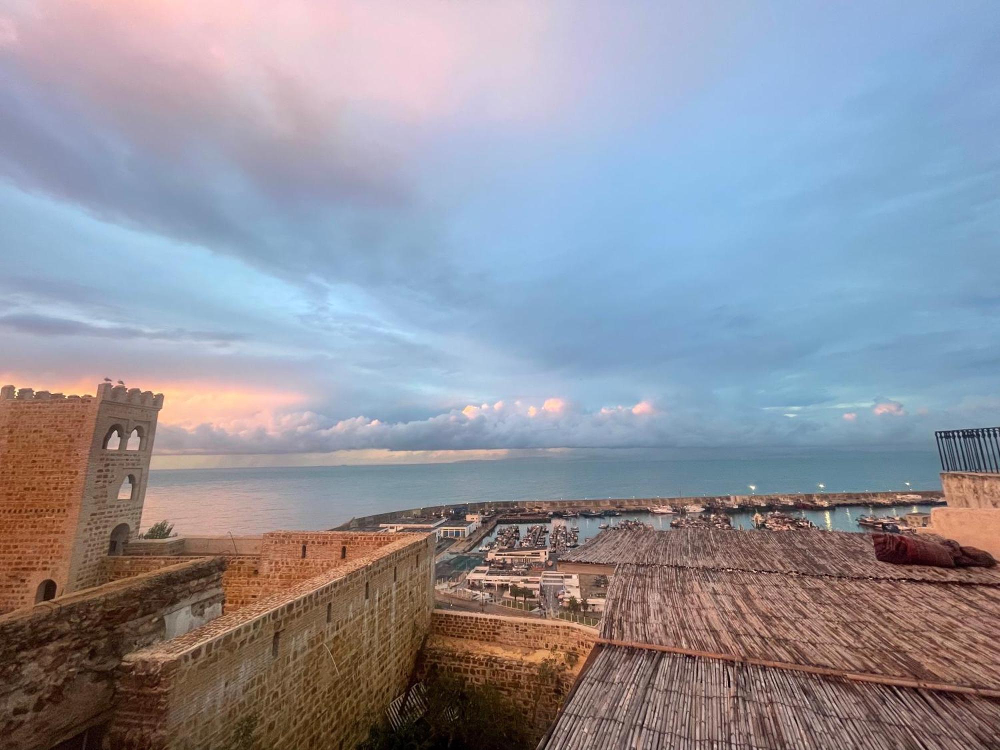 Dar El Hayet Hotel Tangier Bagian luar foto