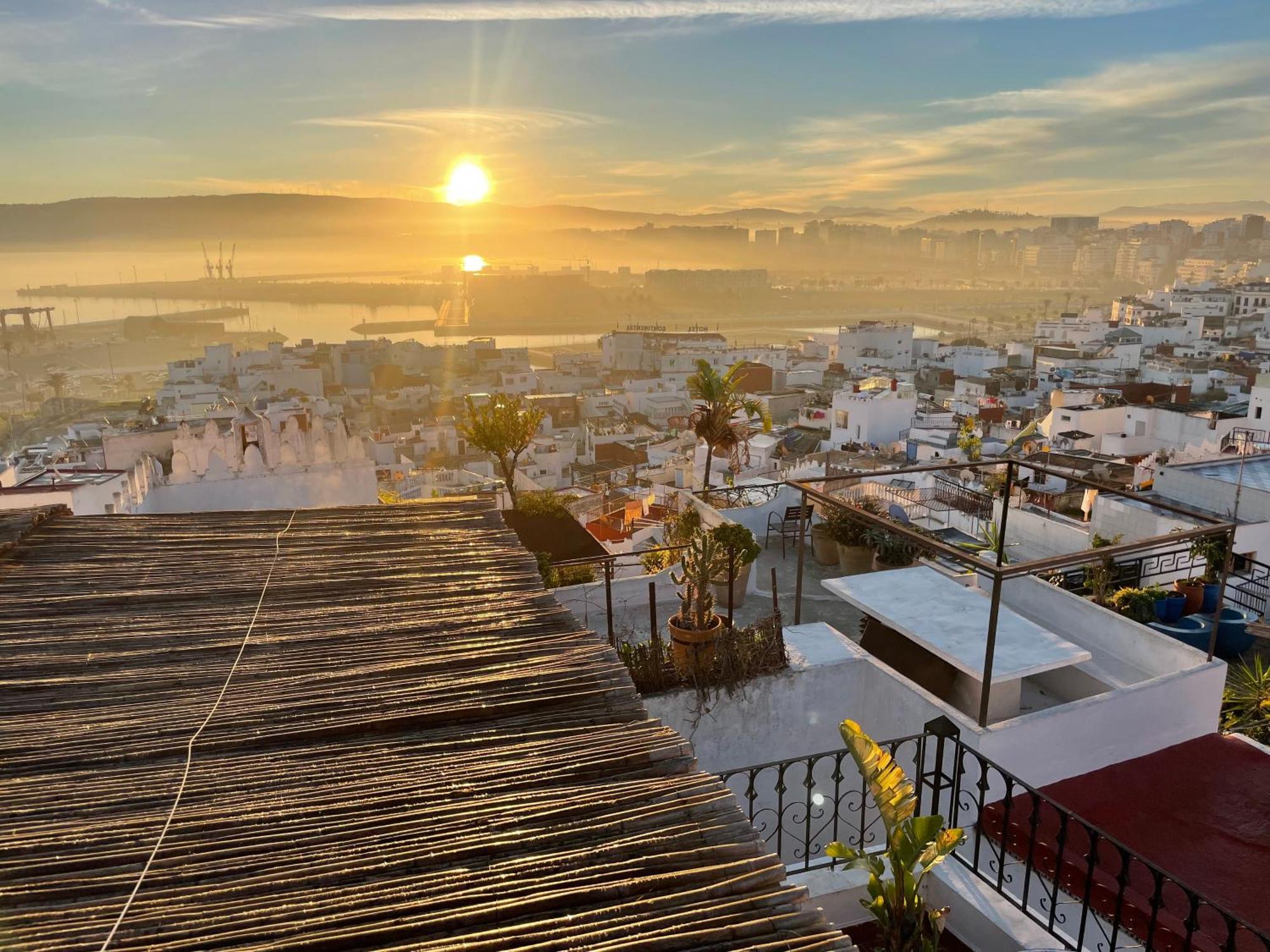 Dar El Hayet Hotel Tangier Bagian luar foto