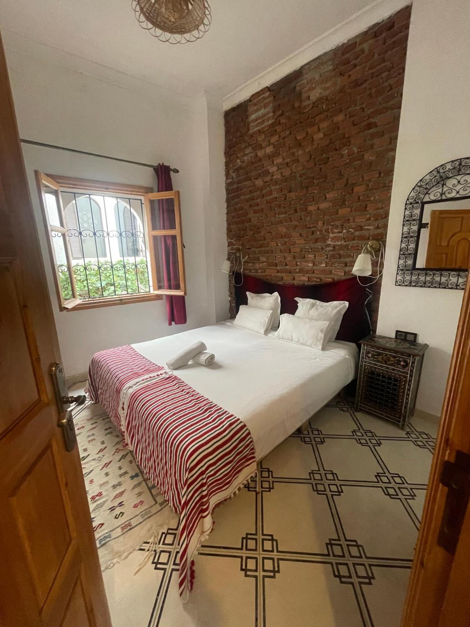 Dar El Hayet Hotel Tangier Bagian luar foto